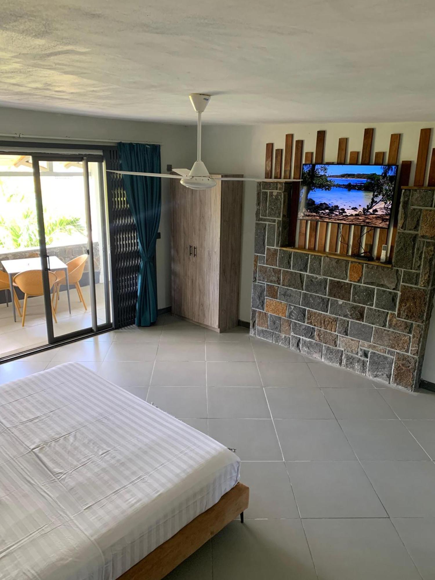 Kstudios Grand Baie Bagian luar foto