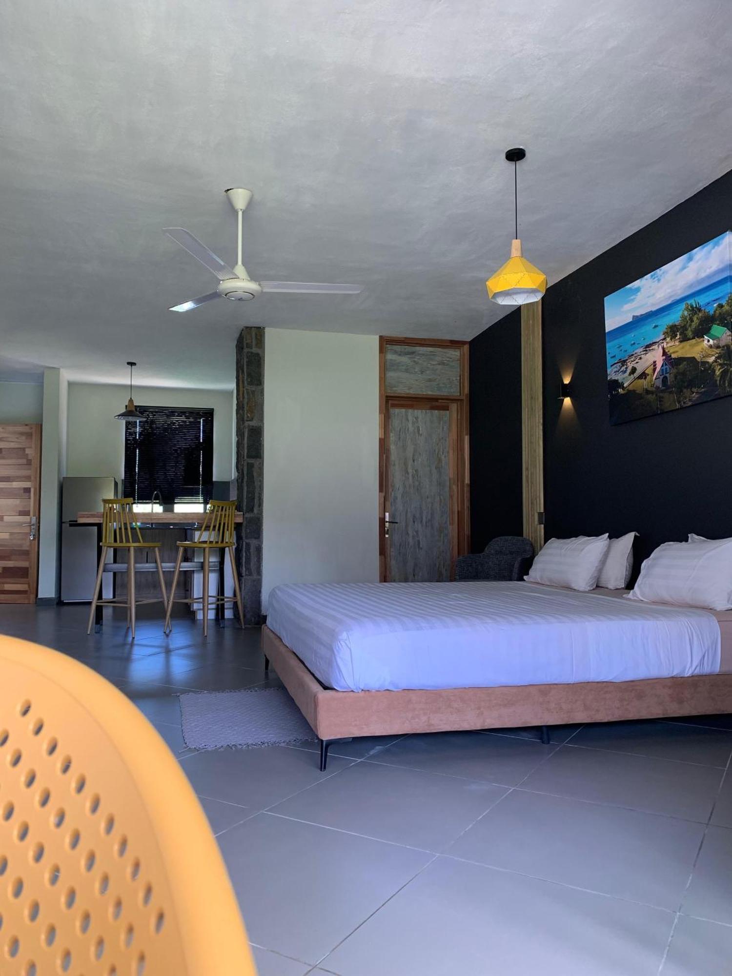 Kstudios Grand Baie Bagian luar foto